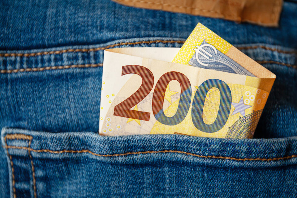 Cómo solicitar la ayuda de 200 euros